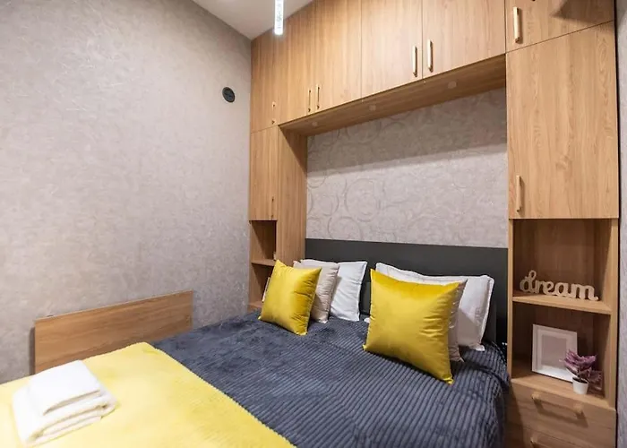 Gg Home - 2-Bedroom Apartment At The Mziuri Park